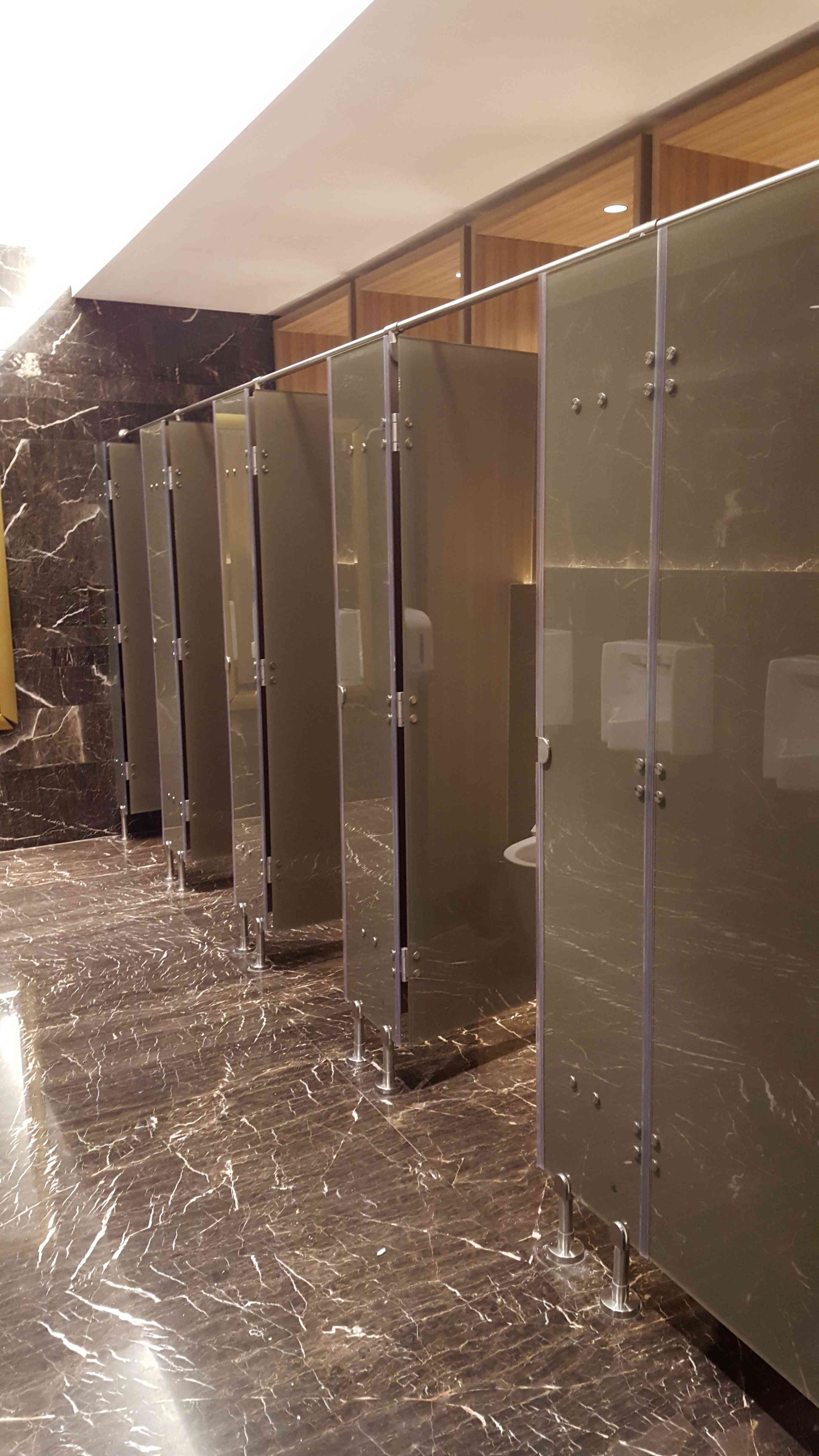 Ilustrasi toilet cubicle system PT Hikma Langgeng Abadi